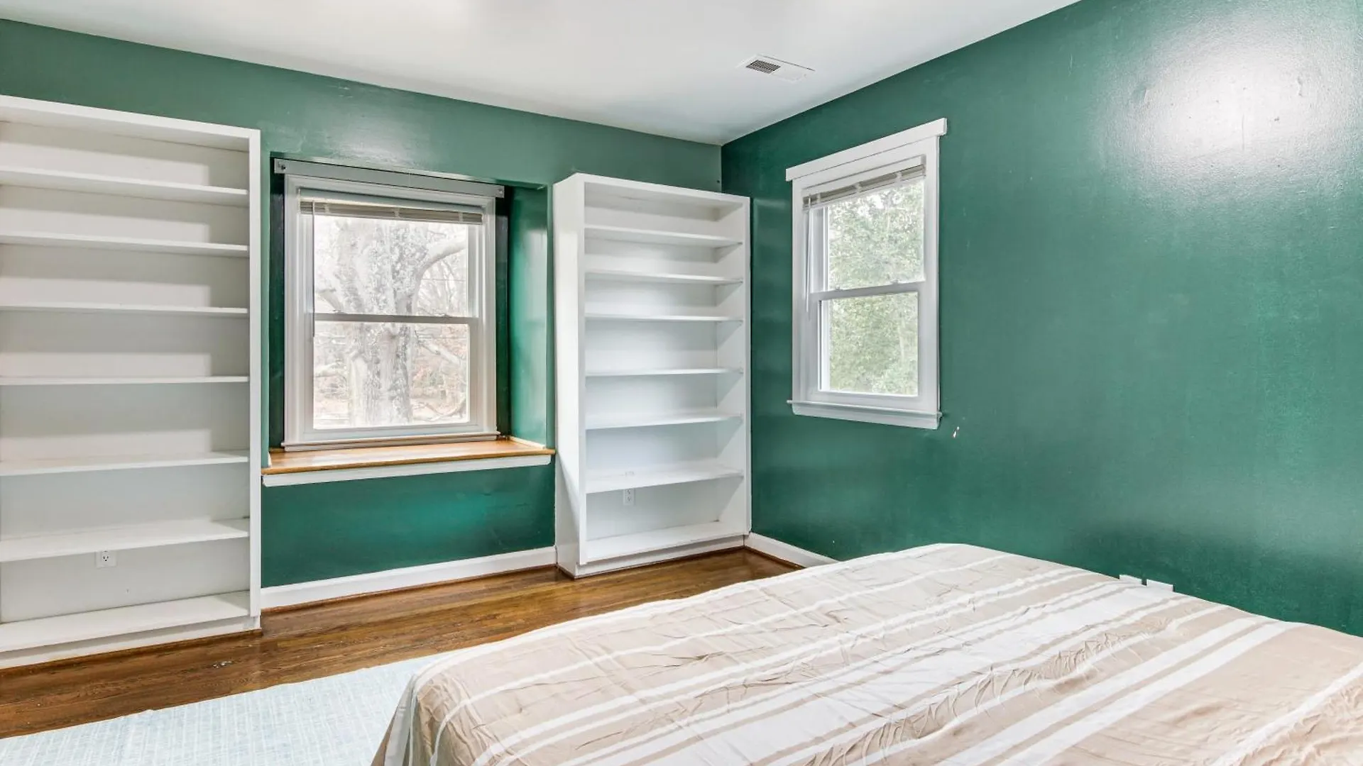 度假居 6 Mi To Spectrum Center Spacious Getaway With Deck 夏洛特